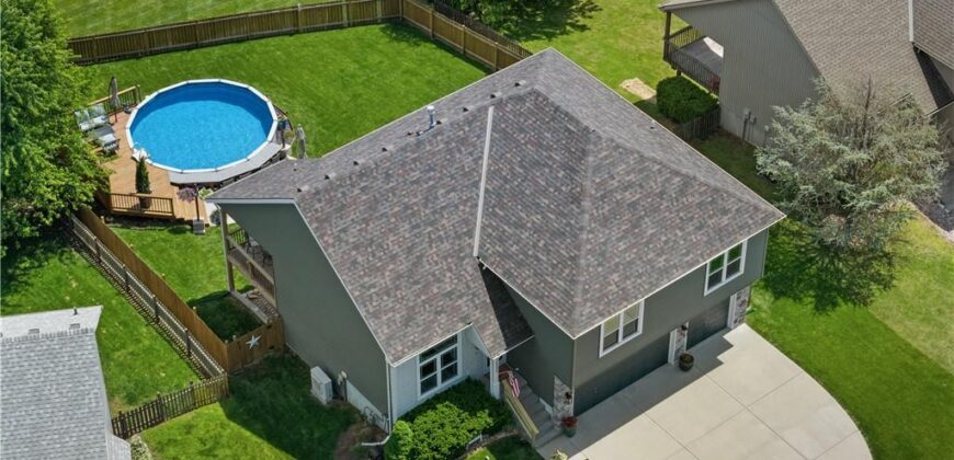 1834 White Tail Lane, Liberty, MO 64068