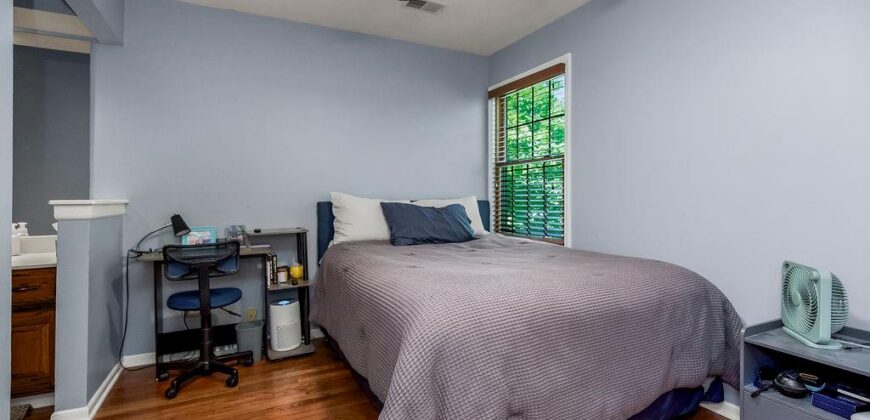 6004 NW 78th Court, Kansas City, MO 64151