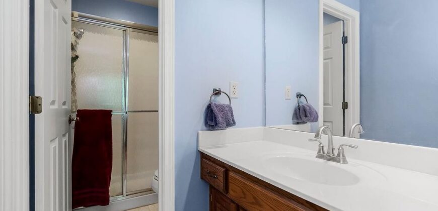 6004 NW 78th Court, Kansas City, MO 64151