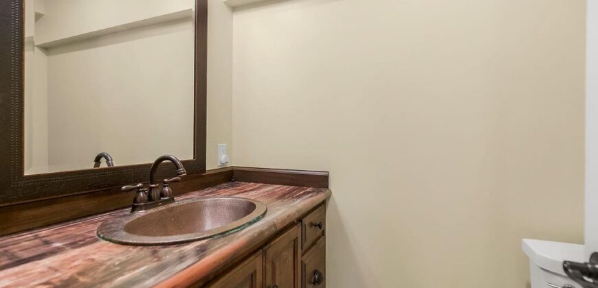 6004 NW 78th Court, Kansas City, MO 64151