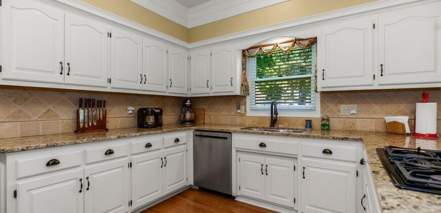 6004 NW 78th Court, Kansas City, MO 64151