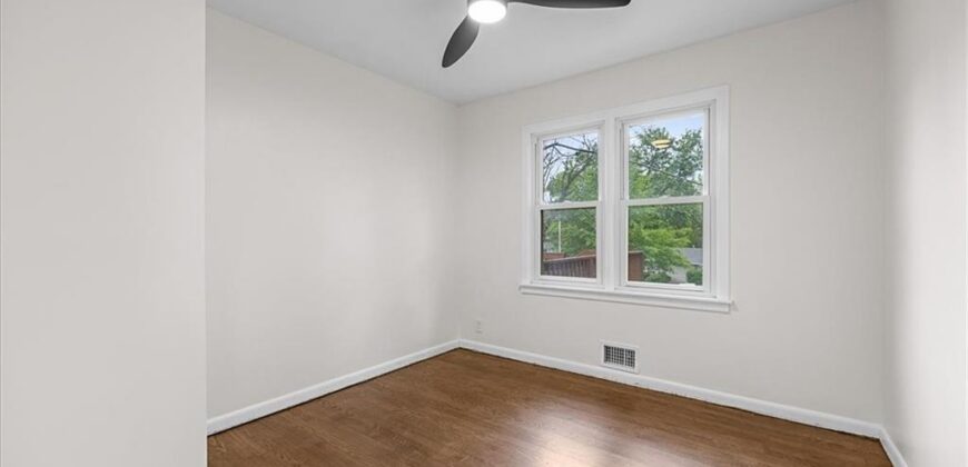 505 NW 82nd Street, Kansas City, MO 64118