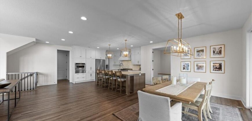 5587 Thousand Oaks Drive, Parkville, MO 64152