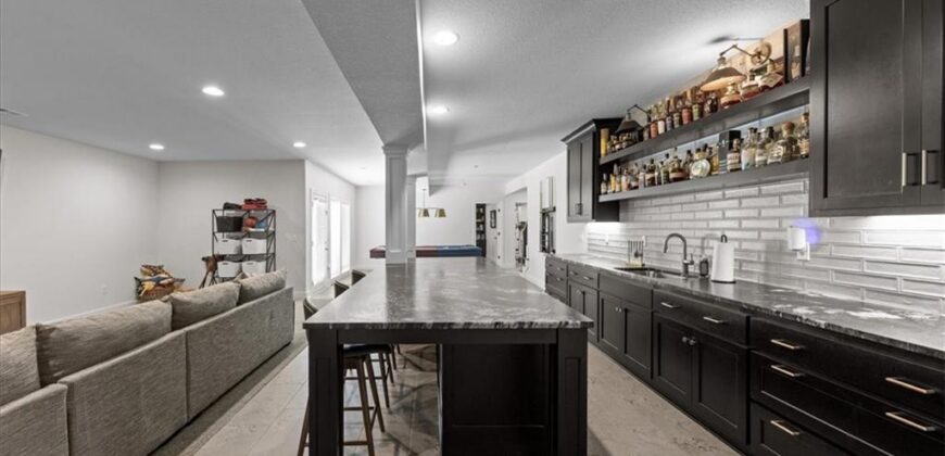 5587 Thousand Oaks Drive, Parkville, MO 64152