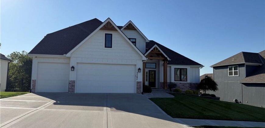 5587 Thousand Oaks Drive, Parkville, MO 64152