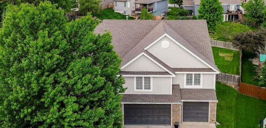 9105 N Kansas Court, Kansas City, MO 64156