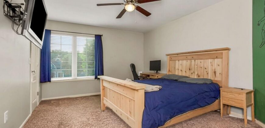 9105 N Kansas Court, Kansas City, MO 64156