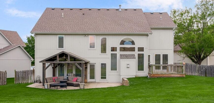 9105 N Kansas Court, Kansas City, MO 64156