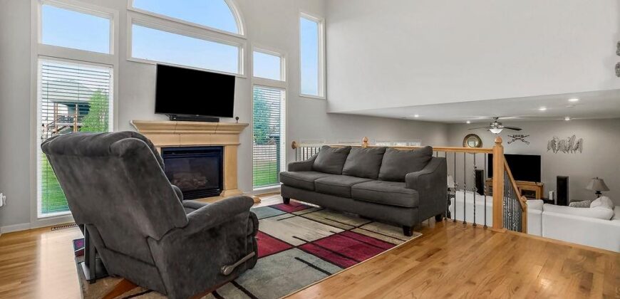 9105 N Kansas Court, Kansas City, MO 64156