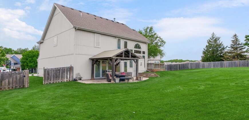 9105 N Kansas Court, Kansas City, MO 64156