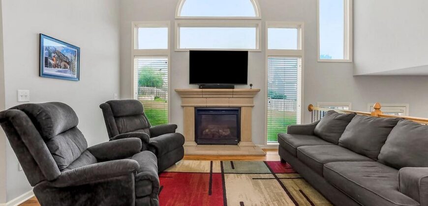 9105 N Kansas Court, Kansas City, MO 64156