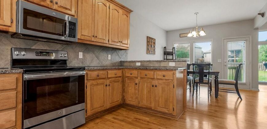 9105 N Kansas Court, Kansas City, MO 64156