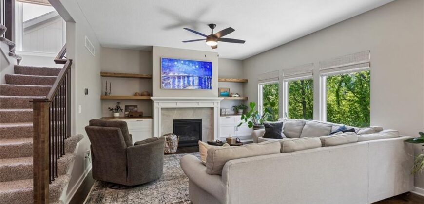 16135 Giorgia Street, Parkville, MO 64152