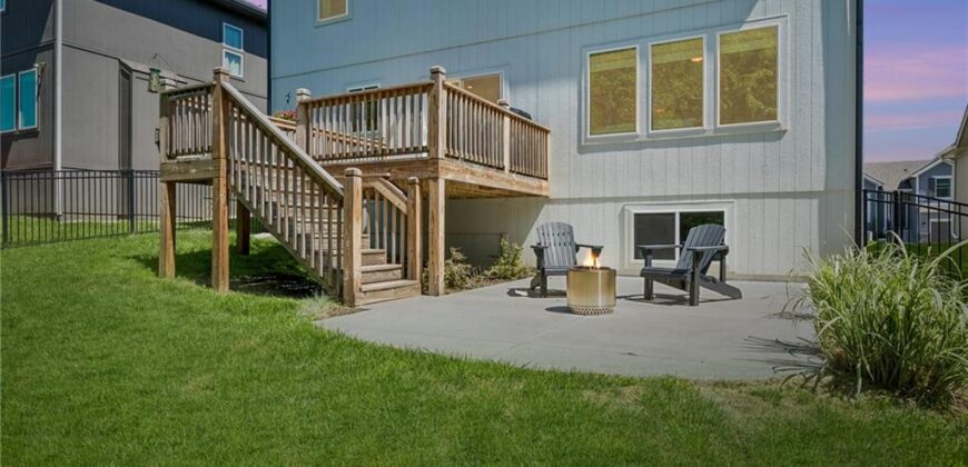 16135 Giorgia Street, Parkville, MO 64152