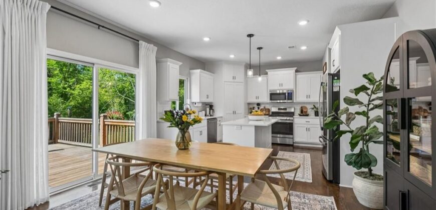 16135 Giorgia Street, Parkville, MO 64152