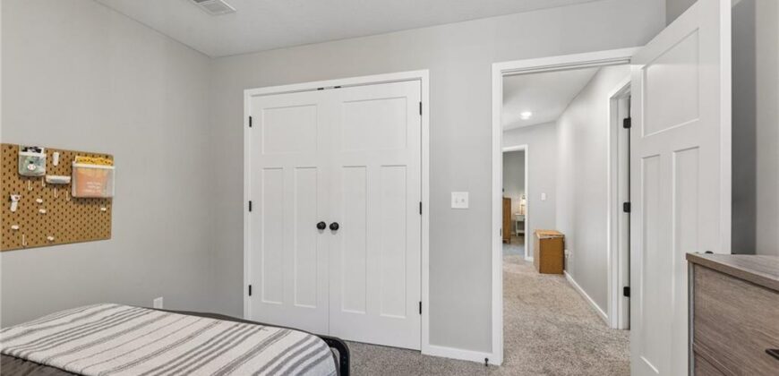 16135 Giorgia Street, Parkville, MO 64152