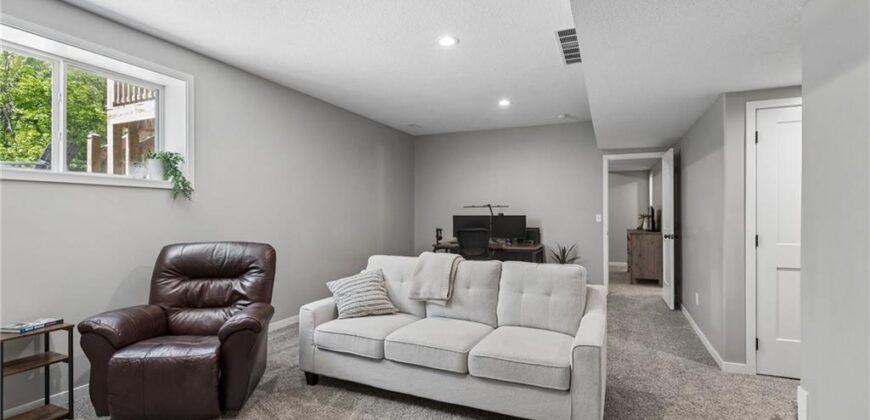 16135 Giorgia Street, Parkville, MO 64152