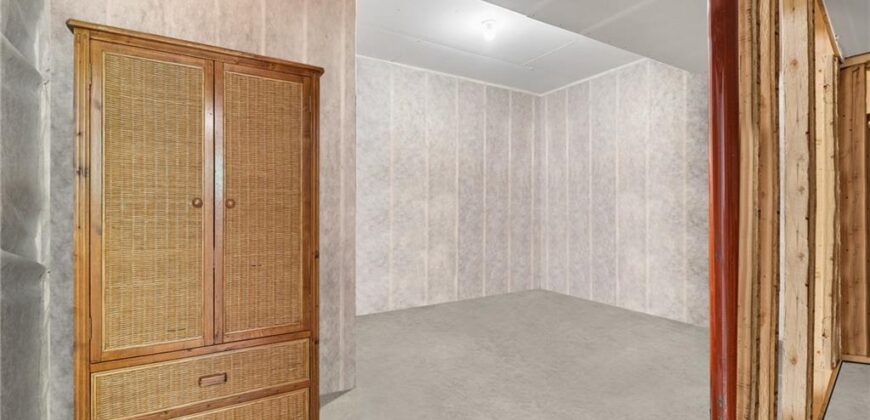 16135 Giorgia Street, Parkville, MO 64152