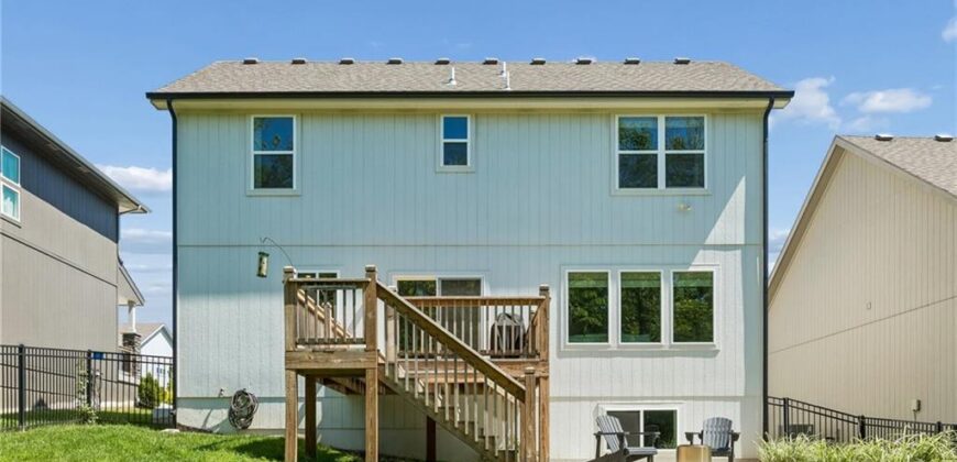 16135 Giorgia Street, Parkville, MO 64152