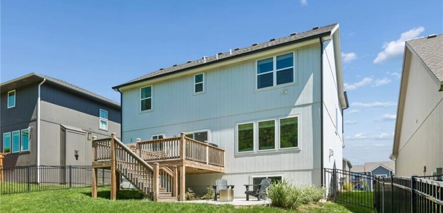16135 Giorgia Street, Parkville, MO 64152