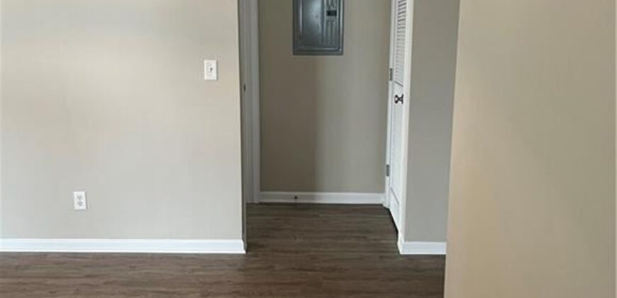 5600 NE 80th Unit 2 A Terrace, Kansas City, MO 64119