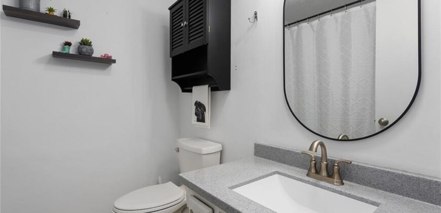 5330 NW 87th Court, Kansas City, MO 64154
