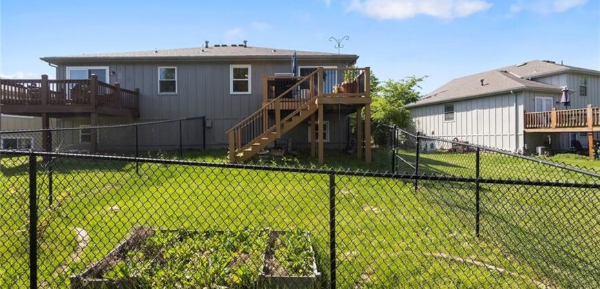 5330 NW 87th Court, Kansas City, MO 64154