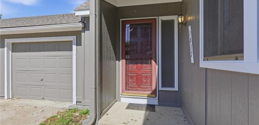 1032 NW 70TH Court, Kansas City, MO 64118