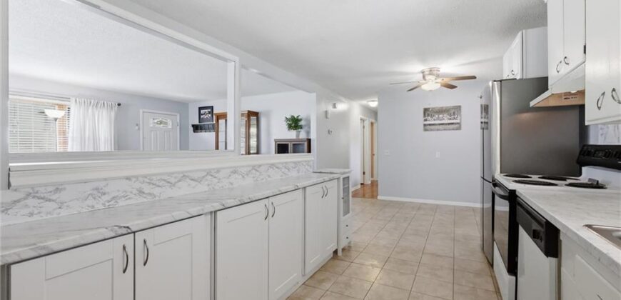 409 5th Street, Weston, MO 64098