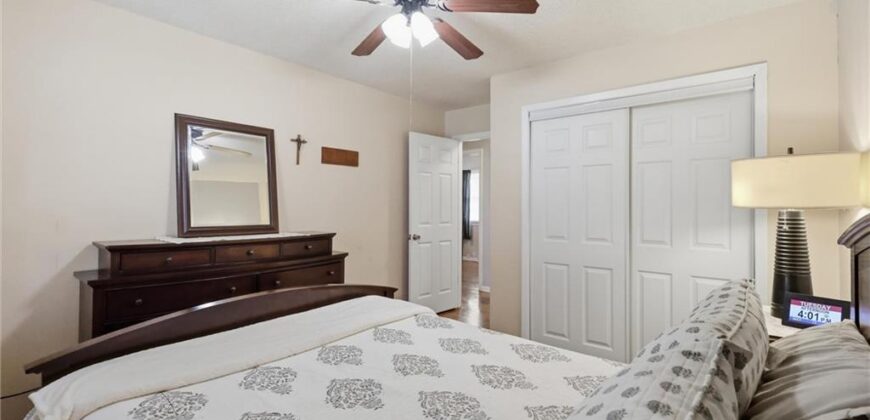409 5th Street, Weston, MO 64098