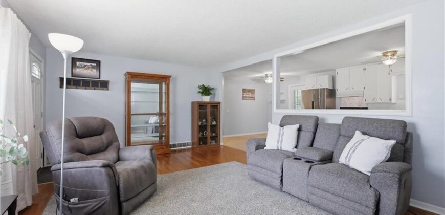 409 5th Street, Weston, MO 64098