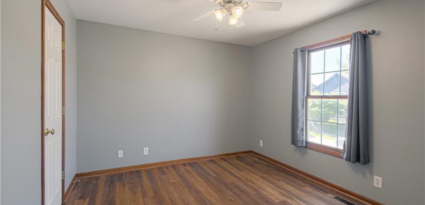10023 N Willow Avenue, Kansas City, MO 64157