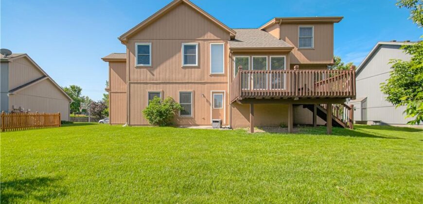 10023 N Willow Avenue, Kansas City, MO 64157