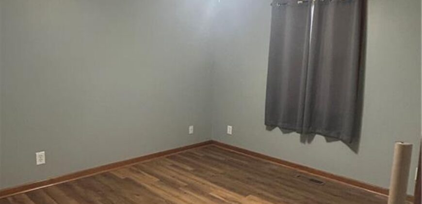 10023 N Willow Avenue, Kansas City, MO 64157