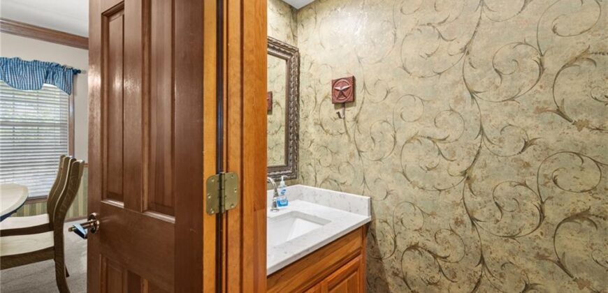 7648 N Lucerne Court, Kansas City, MO 64151