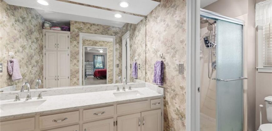 7648 N Lucerne Court, Kansas City, MO 64151