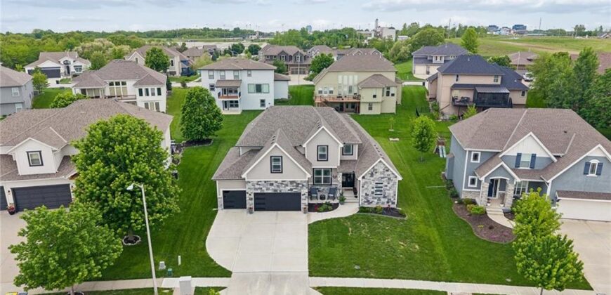 8112 NW 90th Street, Kansas City, MO 64153