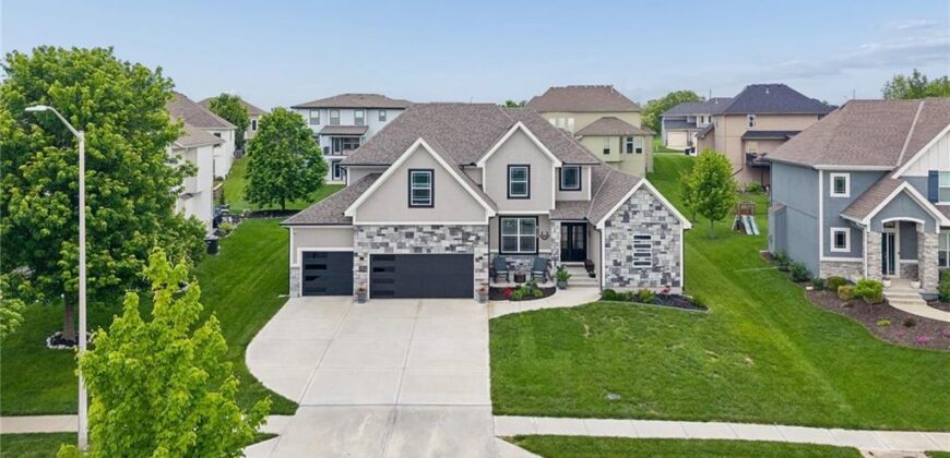 8112 NW 90th Street, Kansas City, MO 64153