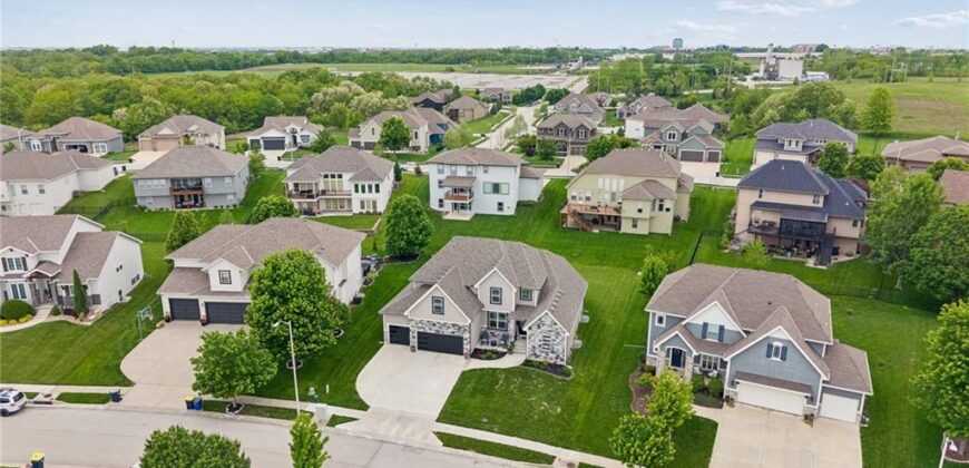 8112 NW 90th Street, Kansas City, MO 64153