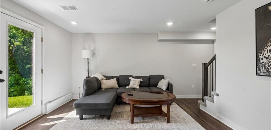 5232 N Cambridge Avenue, Kansas City, MO 64119
