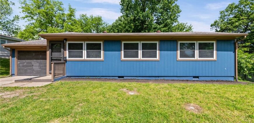 6004 N Tracy Avenue, Kansas City, MO 64118
