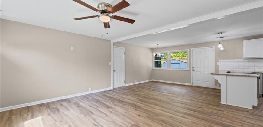 6004 N Tracy Avenue, Kansas City, MO 64118