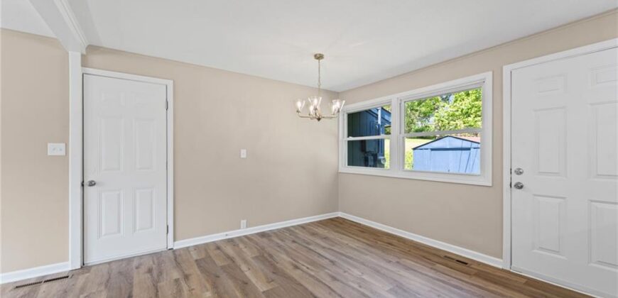 6004 N Tracy Avenue, Kansas City, MO 64118