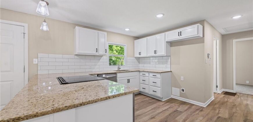 6004 N Tracy Avenue, Kansas City, MO 64118