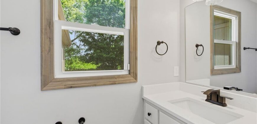 417 N Ridge Avenue, Liberty, MO 64068