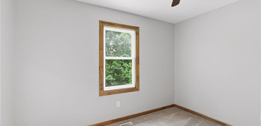 417 N Ridge Avenue, Liberty, MO 64068