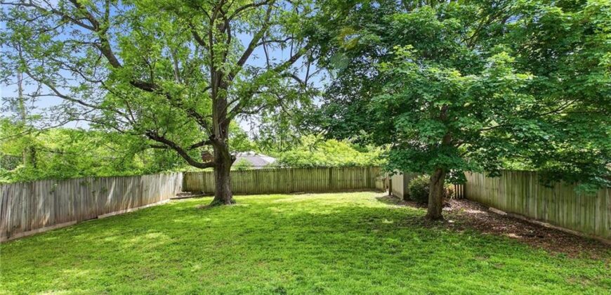 417 N Ridge Avenue, Liberty, MO 64068