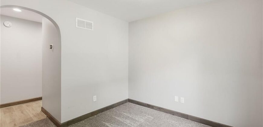 417 N Ridge Avenue, Liberty, MO 64068