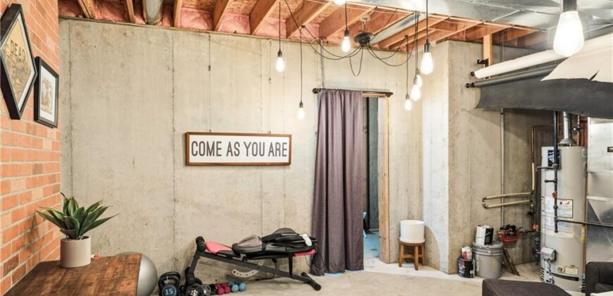 1401 NE 106th Place, Kansas City, MO 64155