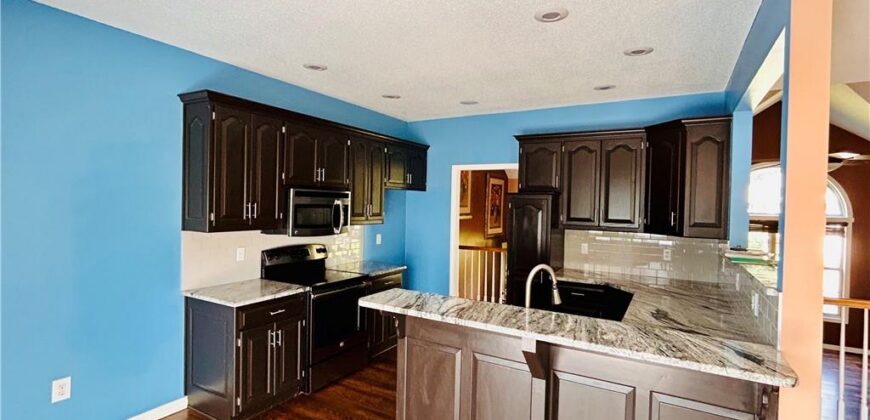 14503 Shamrock Way, Smithville, MO 64089